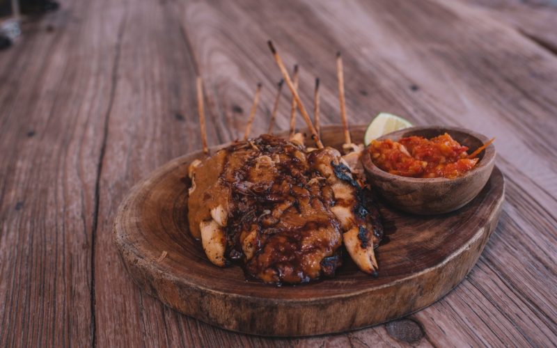 Sate ayam / tempeh Warung Ithaka Cocobeli